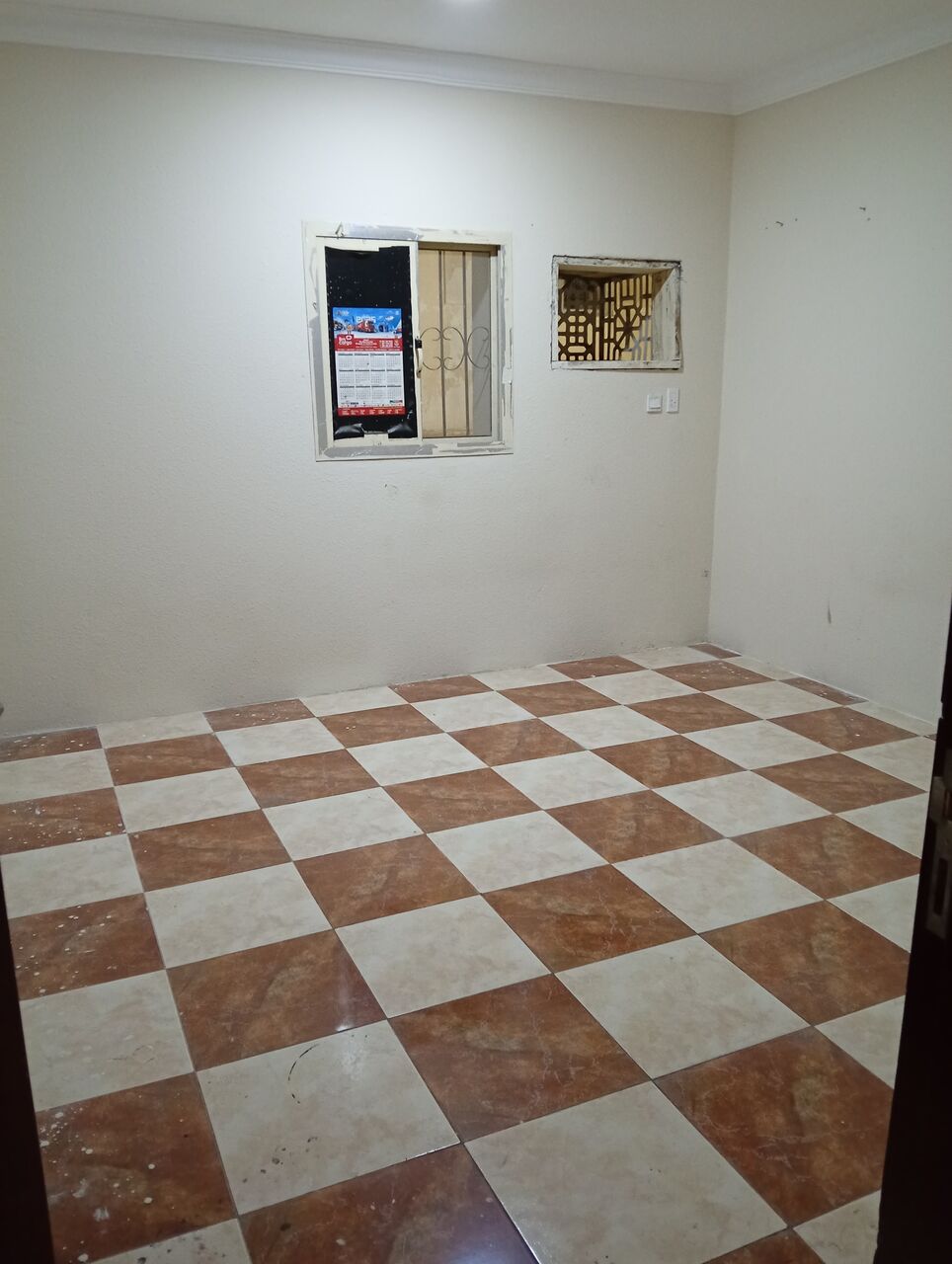 Jubail, Apts/Flats Wanted, SAR 1300/month,  4 BR,  Single Room Available In 2bhk Flat