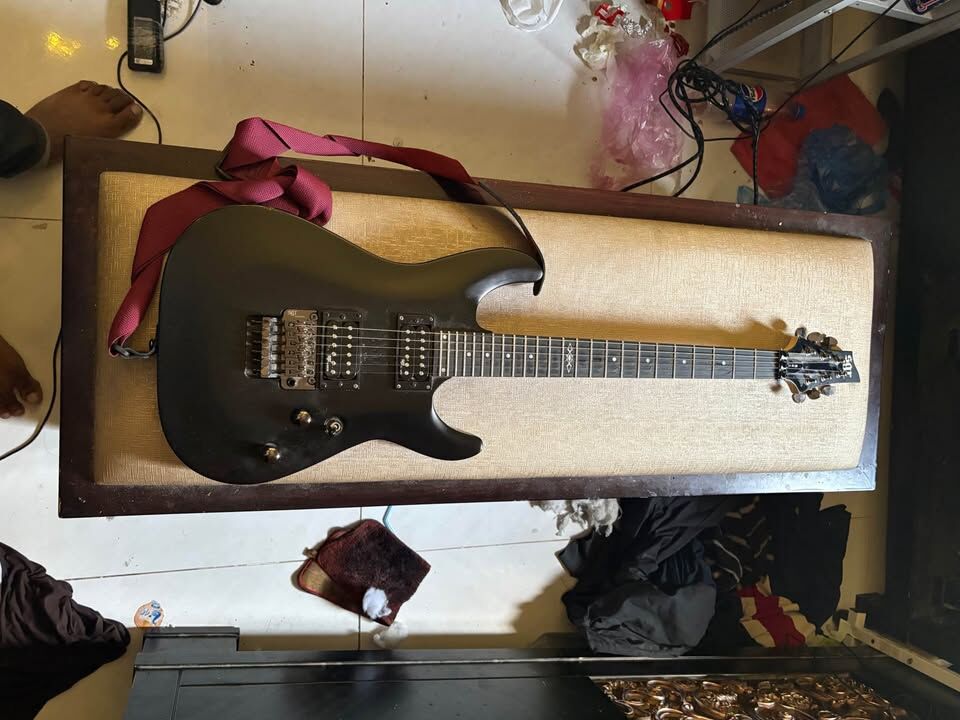 Riyadh, Musical Instruments, SAR 1300,  SCHECHTER ELECTRIC GUITAR METAL SGR-C-1