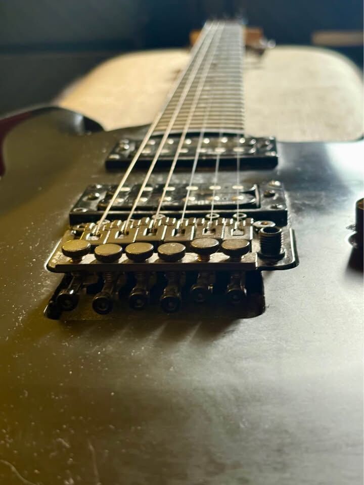 Riyadh, Musical Instruments, SAR 1300,  SCHECHTER ELECTRIC GUITAR METAL SGR-C-1