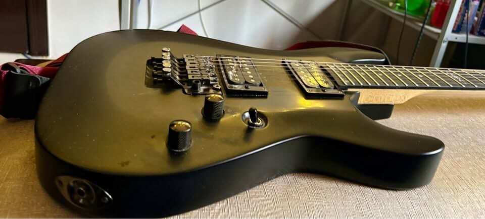 Riyadh, Musical Instruments, SAR 1300,  SCHECHTER ELECTRIC GUITAR METAL SGR-C-1