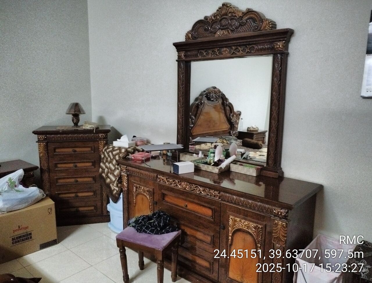 Madinah, Furniture, SAR 1000,  Beautiful Large Size Bedroom Set