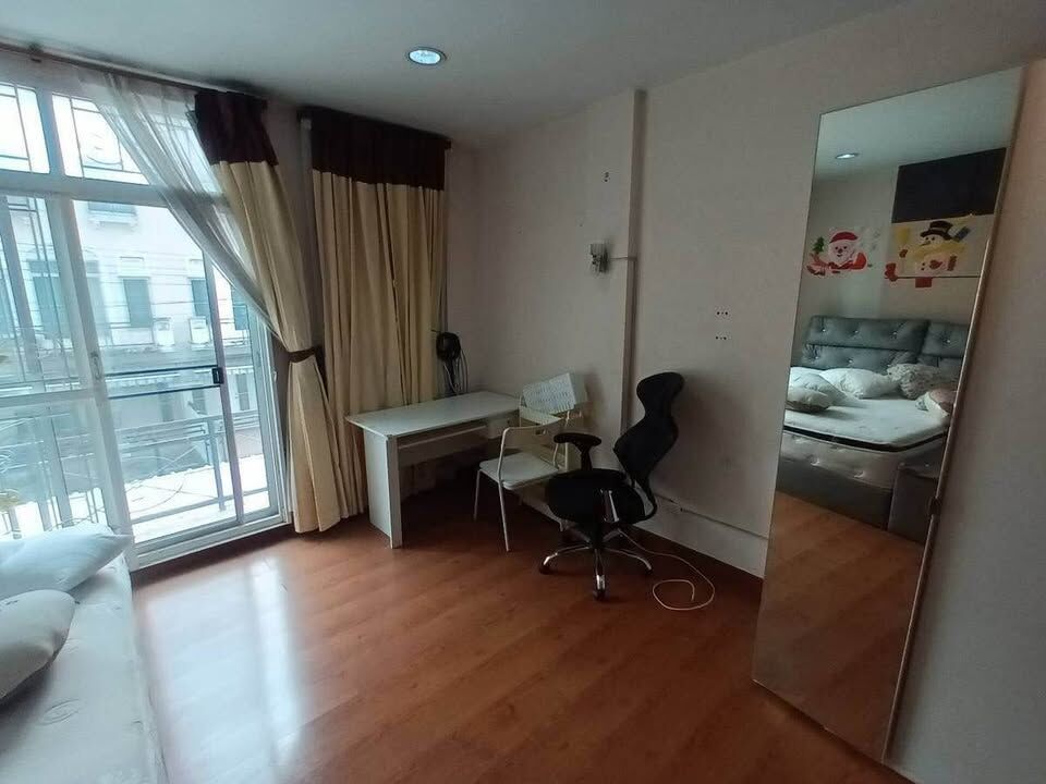 Bangkok, Villas, THB 25000,  20 Sq. Feet,  ให้เช่าทาวโฮม ใกล้จุดขึ้นลงทางด่ว