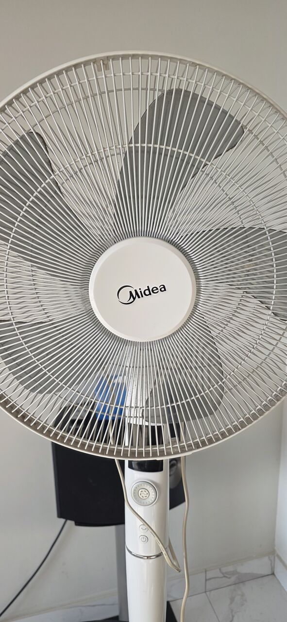 Juffair, Electronics, BHD 25,  Standing Fan