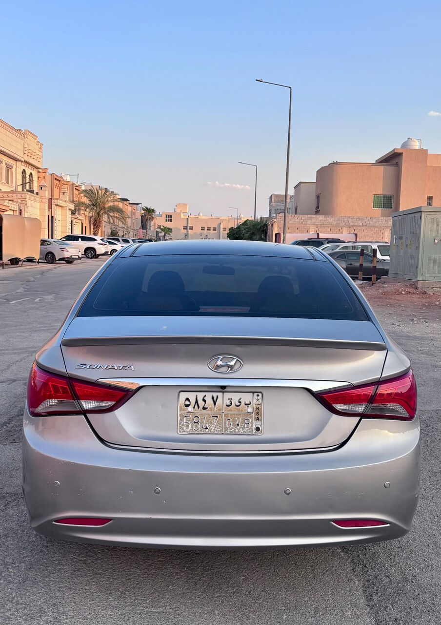 Riyadh, Vehicles, Cars & Trucks , SAR 25000,  Hyundai Sonata Limited,  2013,  Automatic,  189000 KM,  Hyundai Sonata