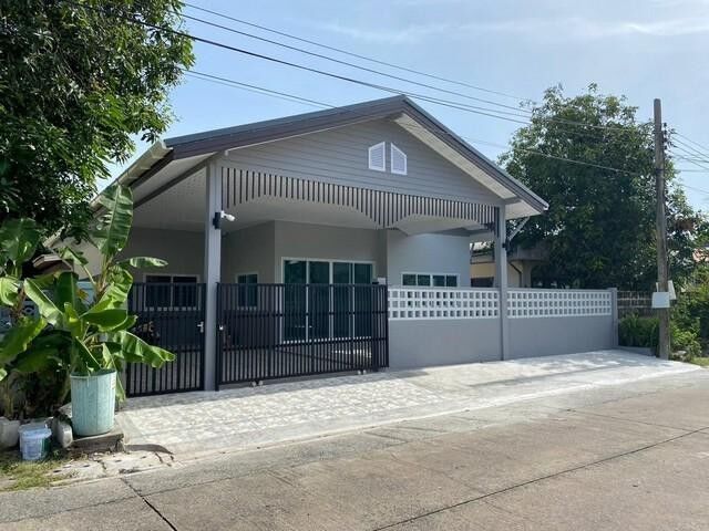 Bangkok, Real Estate For Sale, THB 8500000,  3 BR,  52 Sq. Feet,  HS 2028 ขายบ้านเดี่ยวชั้นเดียว 52 ตรว. ย่าน