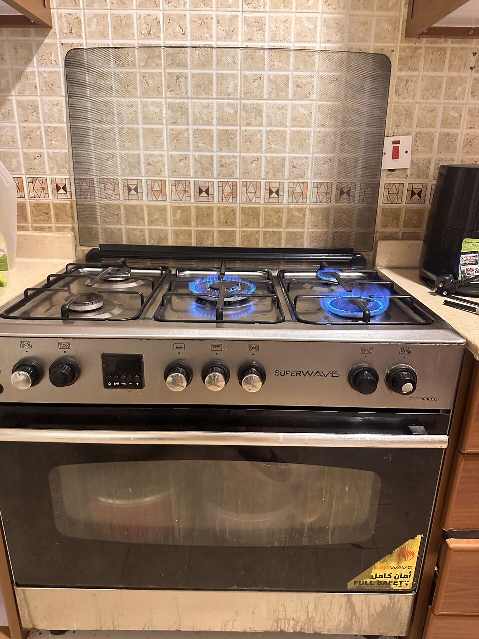 Riyadh, Appliances, SAR 400,  SUPERWAVE ELECTRIC STOVE 5 BURNER