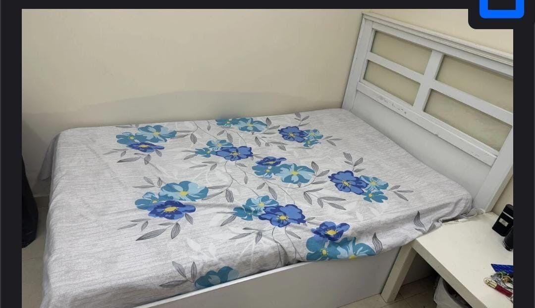 Jeddah, Household Items, SAR 45,  A Queen Size Mattress In Excellent Condition Neat And Clean
