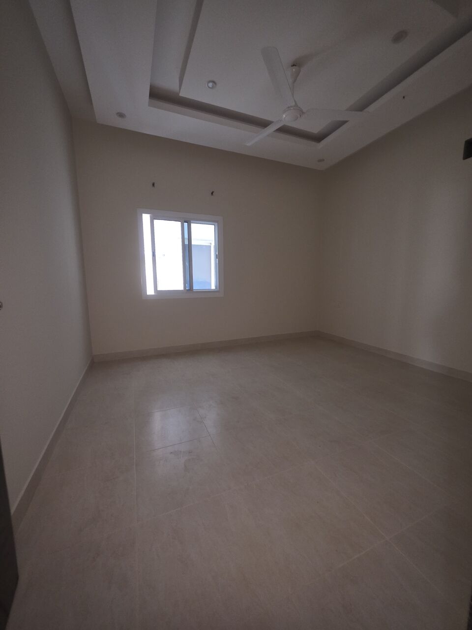Manama, Apartments, Flats, Houses & Villas, BHD 180/month,  2 BR,  #2BATHROOM Hall Kitchen Without Electricity Balcony Car Parking