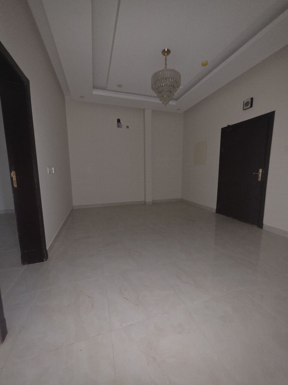 Manama, Apartments, Flats, Houses & Villas, BHD 180/month,  2 BR,  #2BATHROOM Hall Kitchen Without Electricity Balcony Car Parking