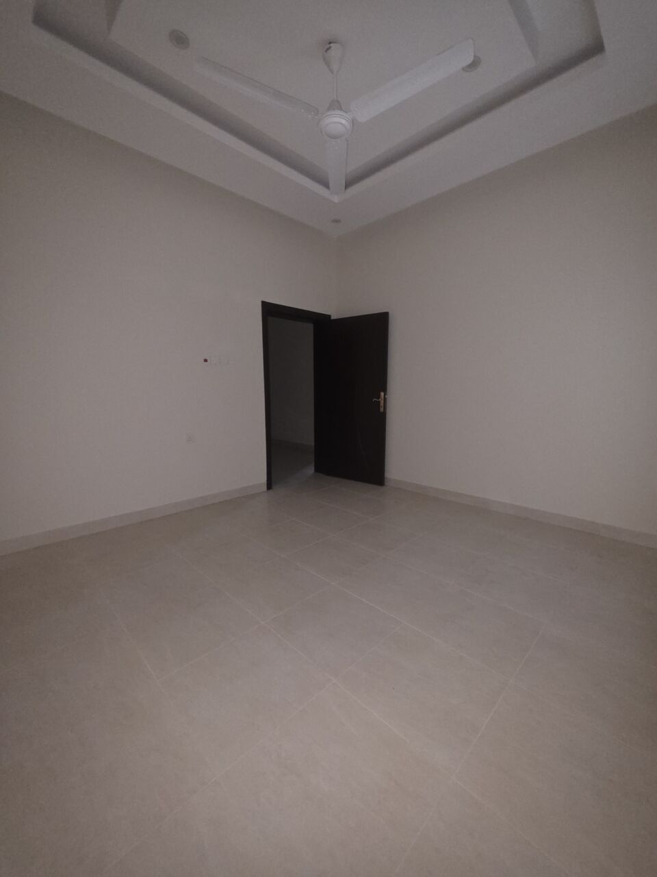 Manama, Apartments, Flats, Houses & Villas, BHD 180/month,  2 BR,  #2BATHROOM Hall Kitchen Without Electricity Balcony Car Parking