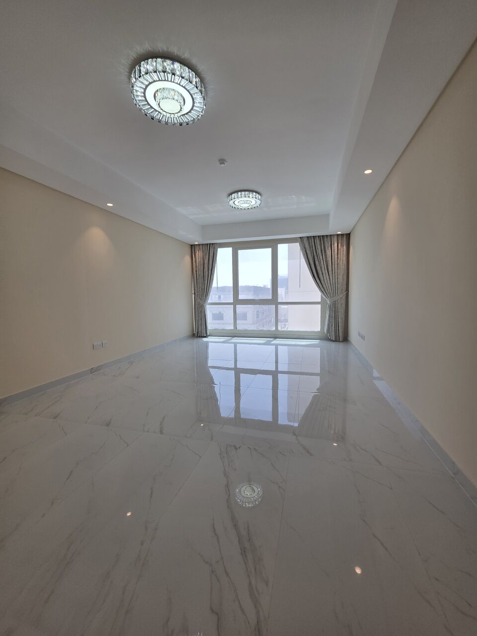 Manama, Apartments, Flats, Houses & Villas, BHD 300/month,  2 BR,  £2BATHROOM Hall Kitchen  Electricity Bill Payment Brand New Building Car Parking