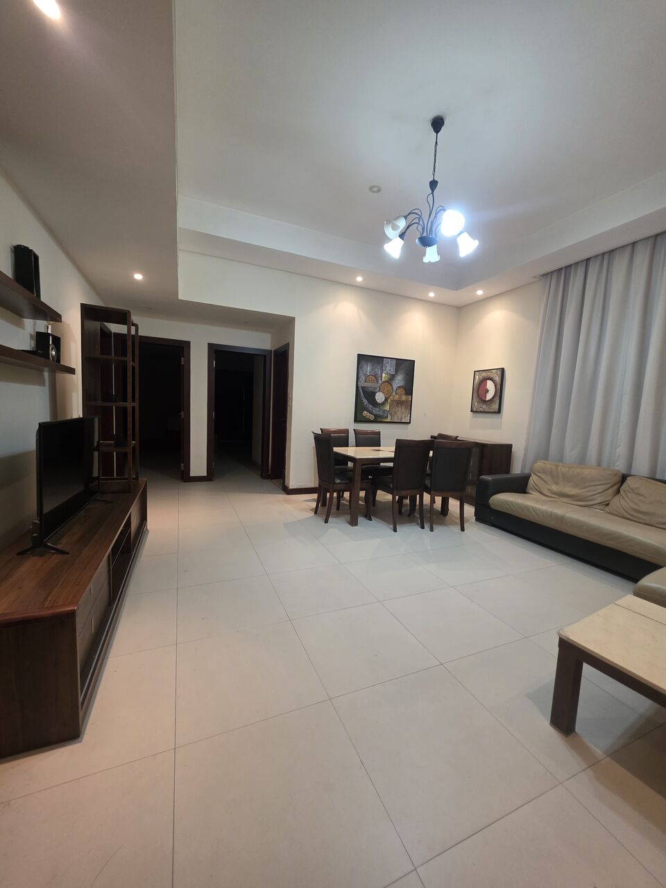 Juffair, Apartments, Flats, Houses & Villas, BHD 350/month,  2 BR,  &2BATHROOM Hall Kitchen With Electricity Fully Furnished Car Parking