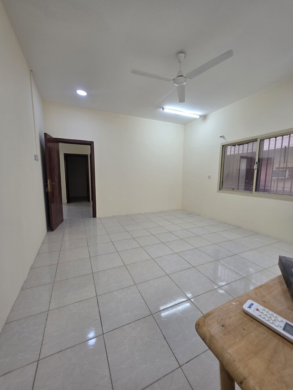 Manama, Apartments, Flats, Houses & Villas, BHD 240/month,  2 BR,  *2BATHROOM Hall Kitchen With Electricity No Limit