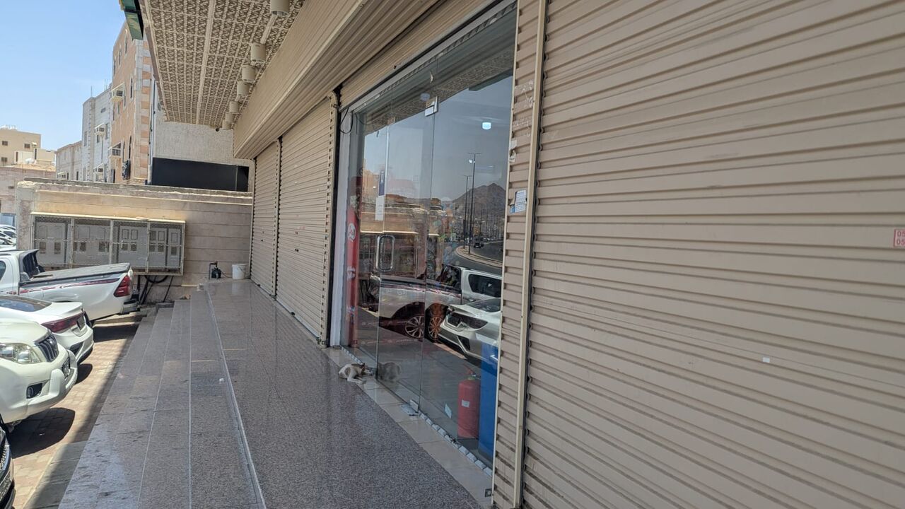 Hara, Shops, Bakala (Grocery Shop) For Sale: In Sharaya (4), Makkah