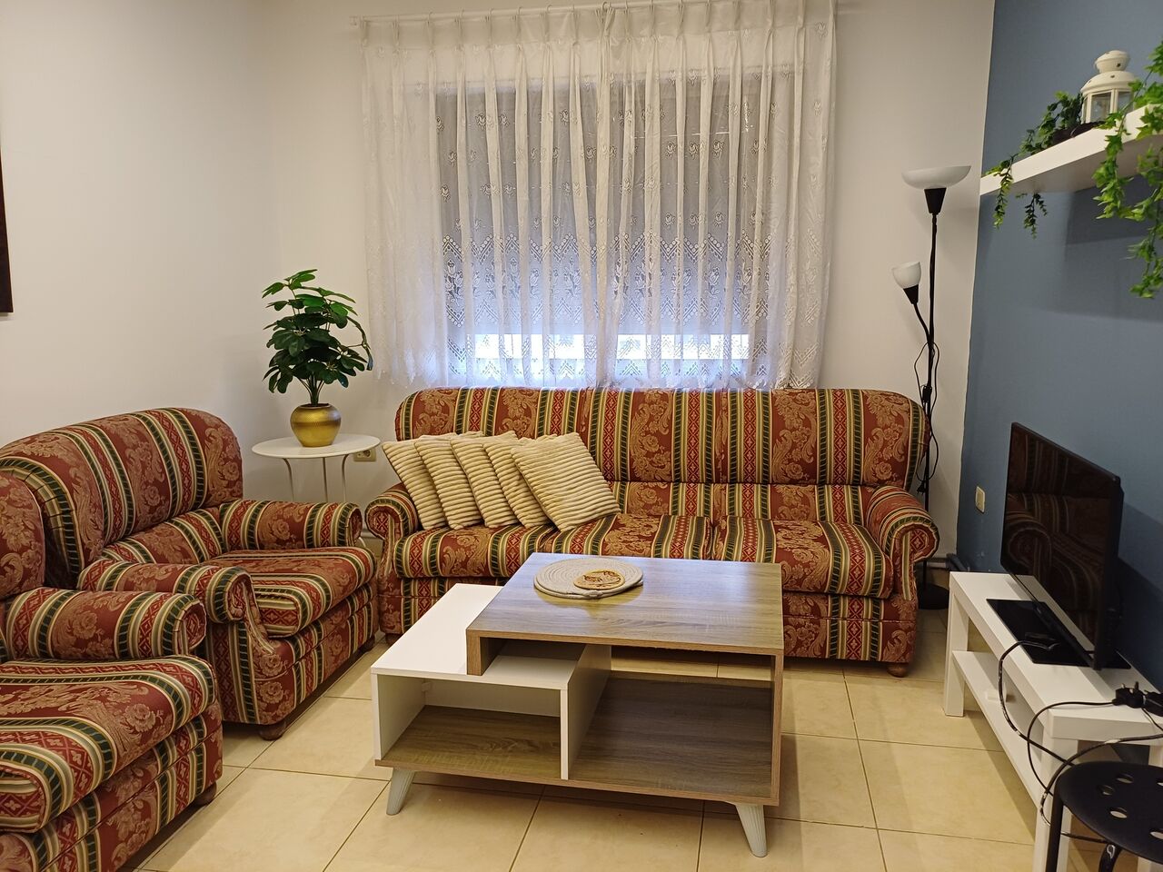 Zahran, Apartments, Flats, Houses & Villas, JOD 400/month,  1 BR,  Lovely Furnished Apartment With Terrace
