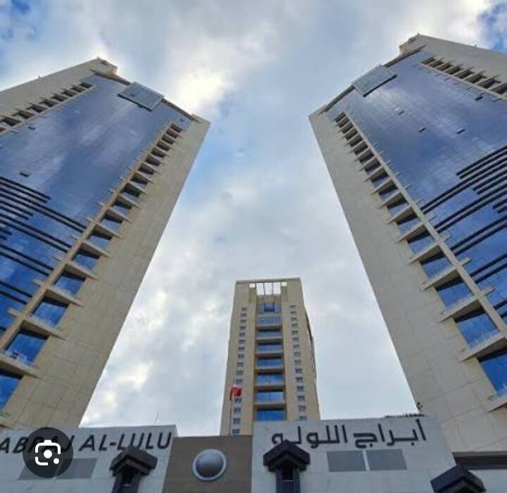 Manama, Apartments, Flats, Houses & Villas, BHD 400/month,  Furnished,  2 BR,  136 Sq. Meter,  Fully-Furnished | Abraj Al Lulu | Balcony | Spacious | Parking | CCTV