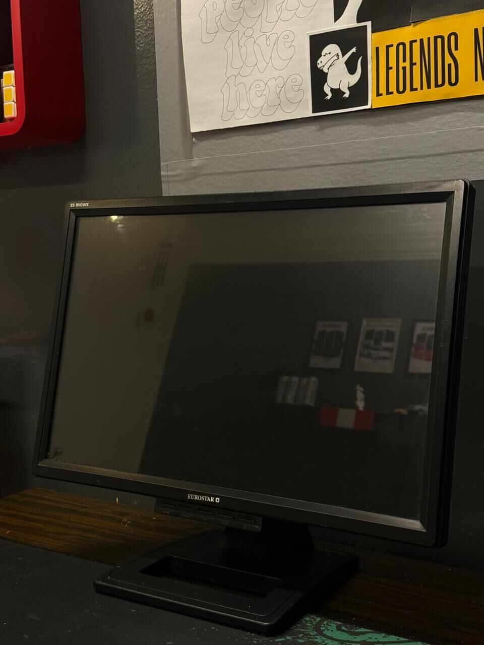 Jeddah, Computers, SAR 85,  Monitors For Sale