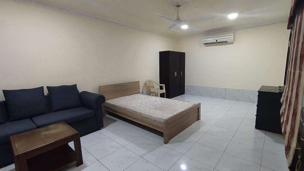 Manama, Apartments, Flats, Houses & Villas, BHD 150/year,  1 BR,  Isatown:- Groundfloor Furnished Studio Flat On Rent With Ewa..