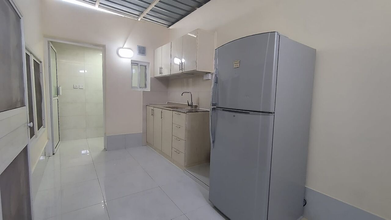 Manama, Apartments, Flats, Houses & Villas, BHD 150/year,  1 BR,  Isatown:- Groundfloor Furnished Studio Flat On Rent With Ewa..