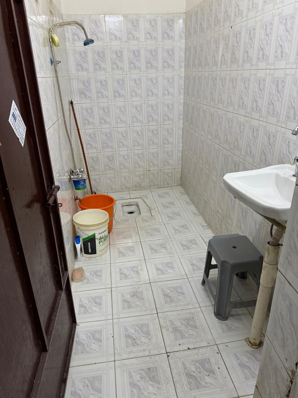 Manfouha, Sublets, SAR 5000/month,  4 BR,  6 MONTH RENT 5000 SAR FURNISHED ROOM FOR BACHELOR