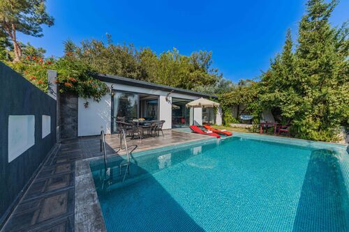 Goa, Real Estate, Which Real Estate In Calangute Goa Is Best For Buyers?