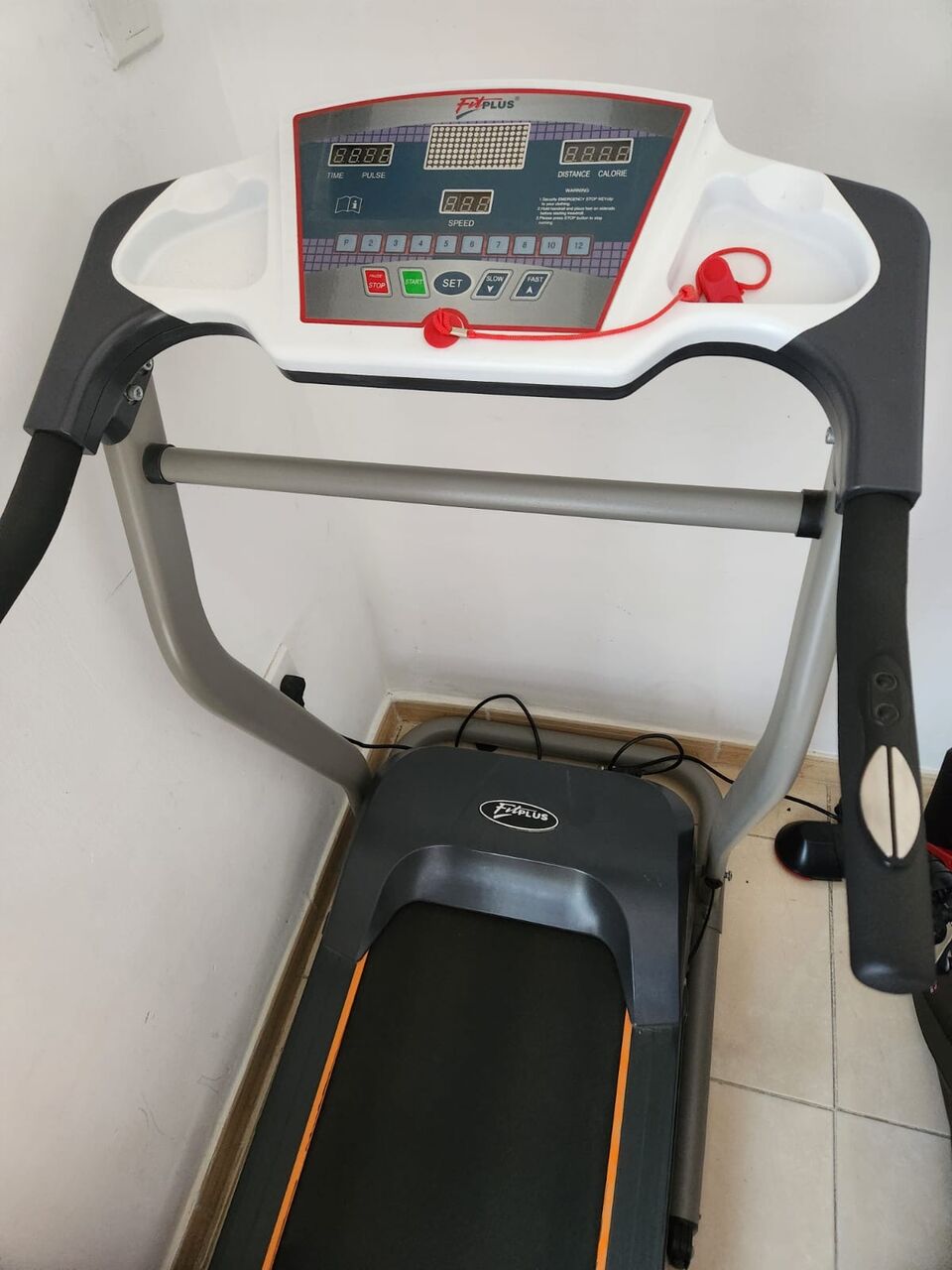 Jeddah, Health & Beauty Items, SAR 300,  BRAND NEW TREADMIL, EXCELLENT CONDITION, VERY LESS USED