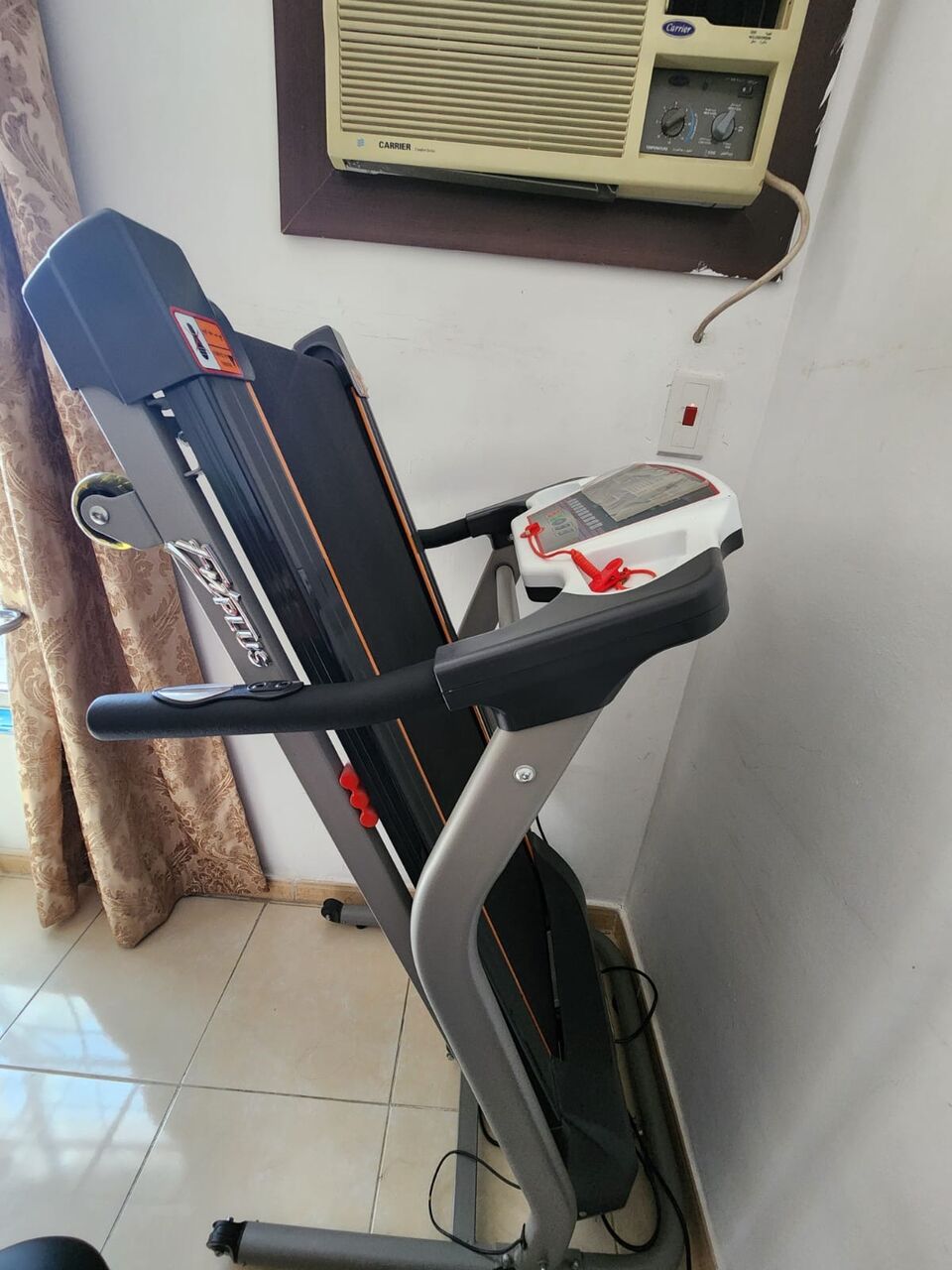 Jeddah, Health & Beauty Items, SAR 300,  BRAND NEW TREADMIL, EXCELLENT CONDITION, VERY LESS USED