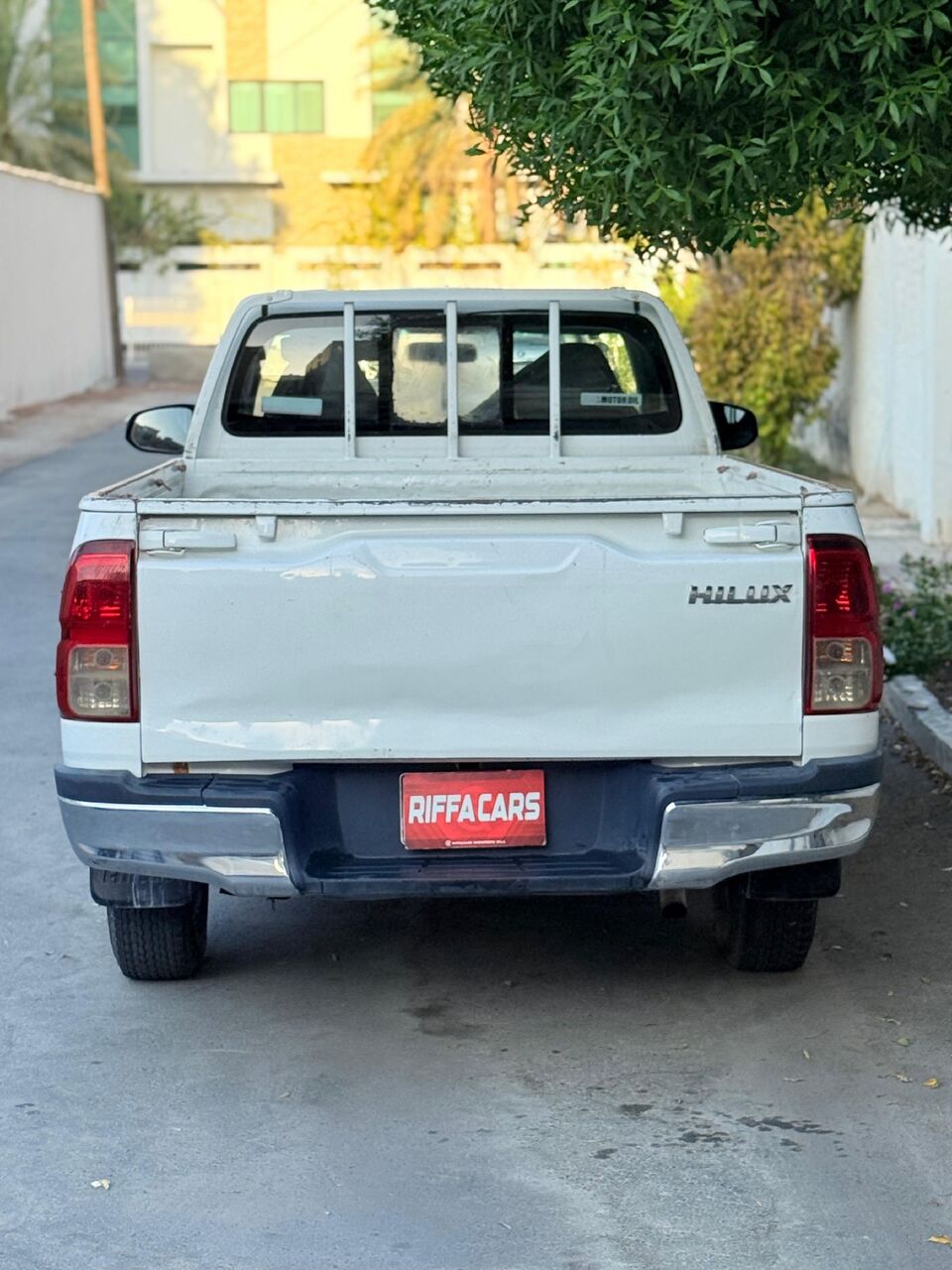 Manama, Vehicles, Cars & Trucks , BHD 4950,  Toyota Hilux,  2017,  Manual,  300000 KM,   SINGLE CABIN