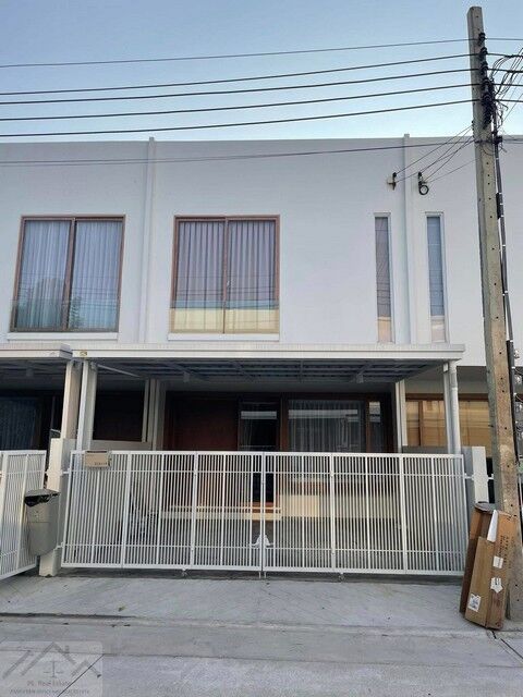 Bangkok, Villas, THB 37000,  1 Sq. Feet,  ให้เช่าทาวน์โฮม 2 ชั้น สไตล์ Minimal 3 ห้องนอ