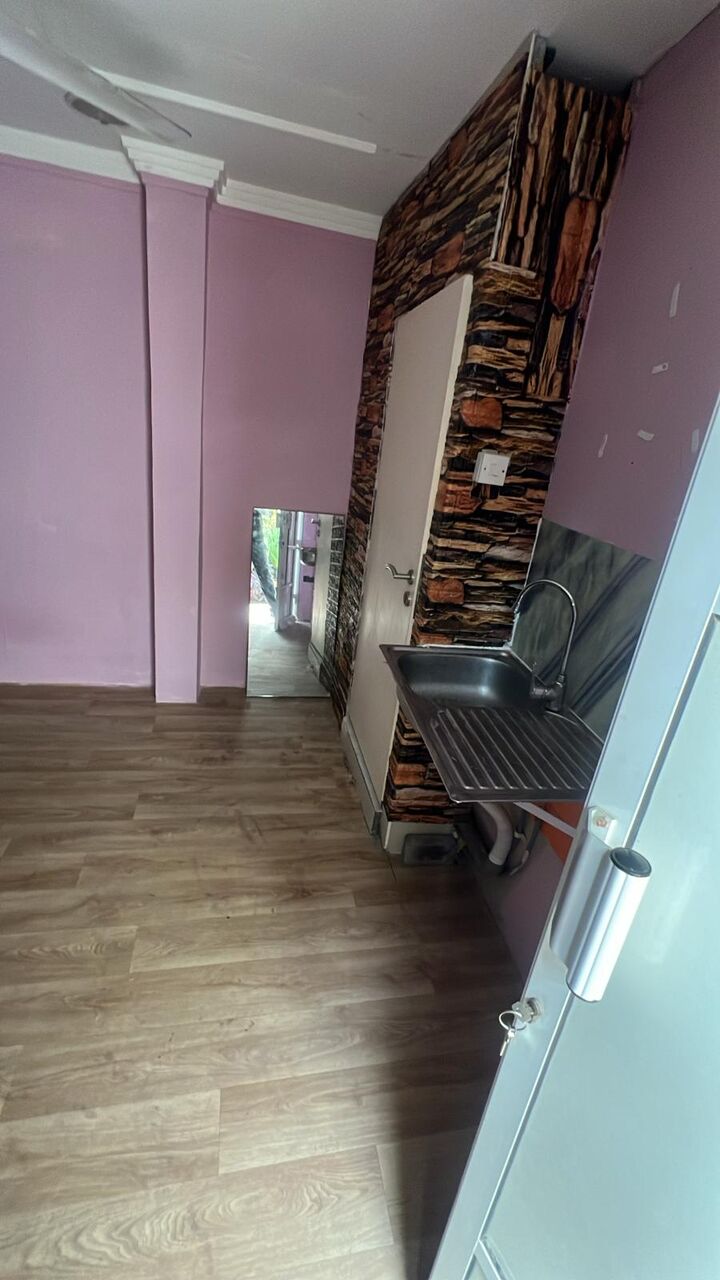 Manama, Rooms for Rent, BHD 90/month,  20 Sq. Meter,  Single Room With Toilet For Non-Cooking Bachelors/Couples