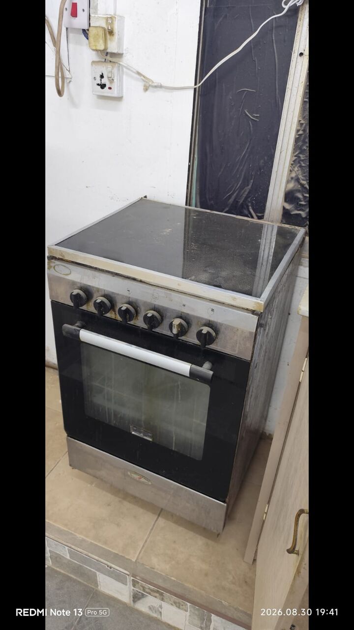 Al Malaz, Household Items, SAR 1200,  2 King Size Bed With Mattress, 1 Gas Stove 4 Burners, Washing Machine