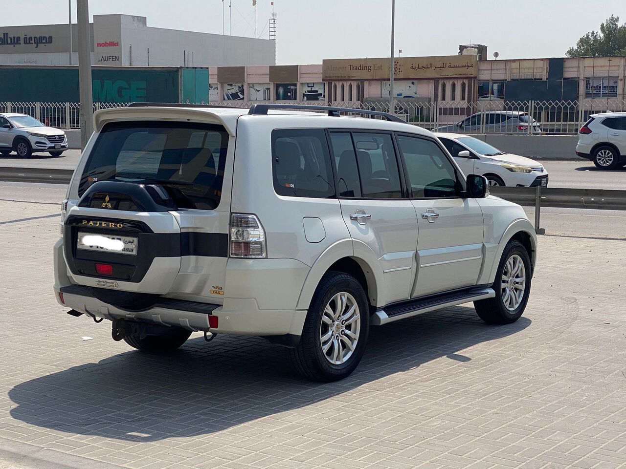 Manama, Vehicles, Cars & Trucks , BHD 6950,  Mitsubishi Pajero,  2020,  Automatic,  122500 KM,    (White)