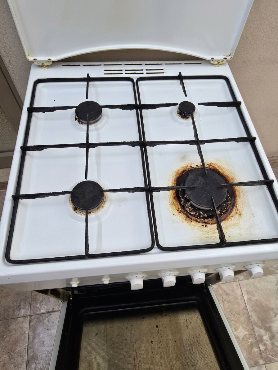 West Riffa, Appliances, BHD 15,  Electric & Gas Cooker