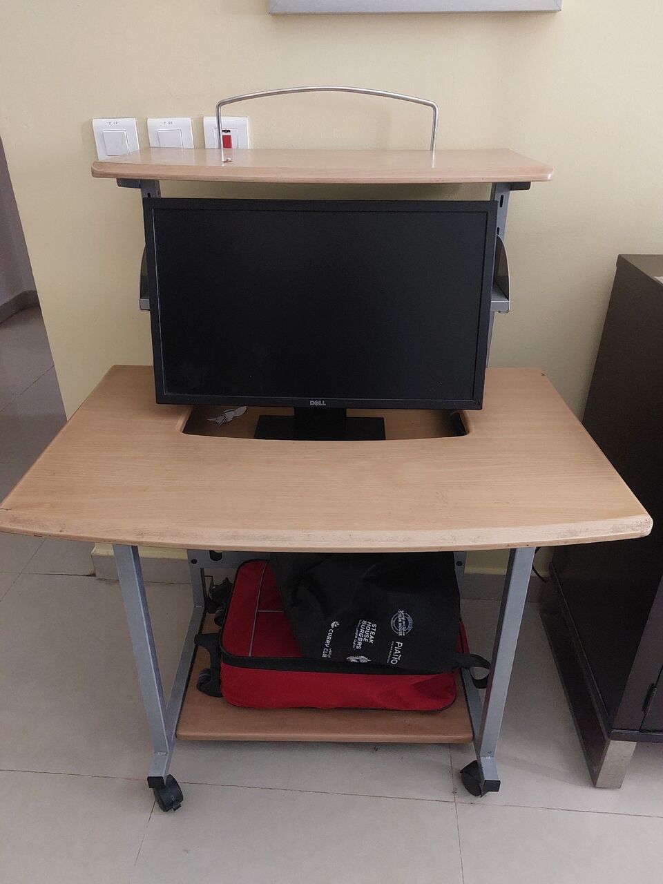 Riyadh, Computers, SAR 230,  Computer Table For Sale