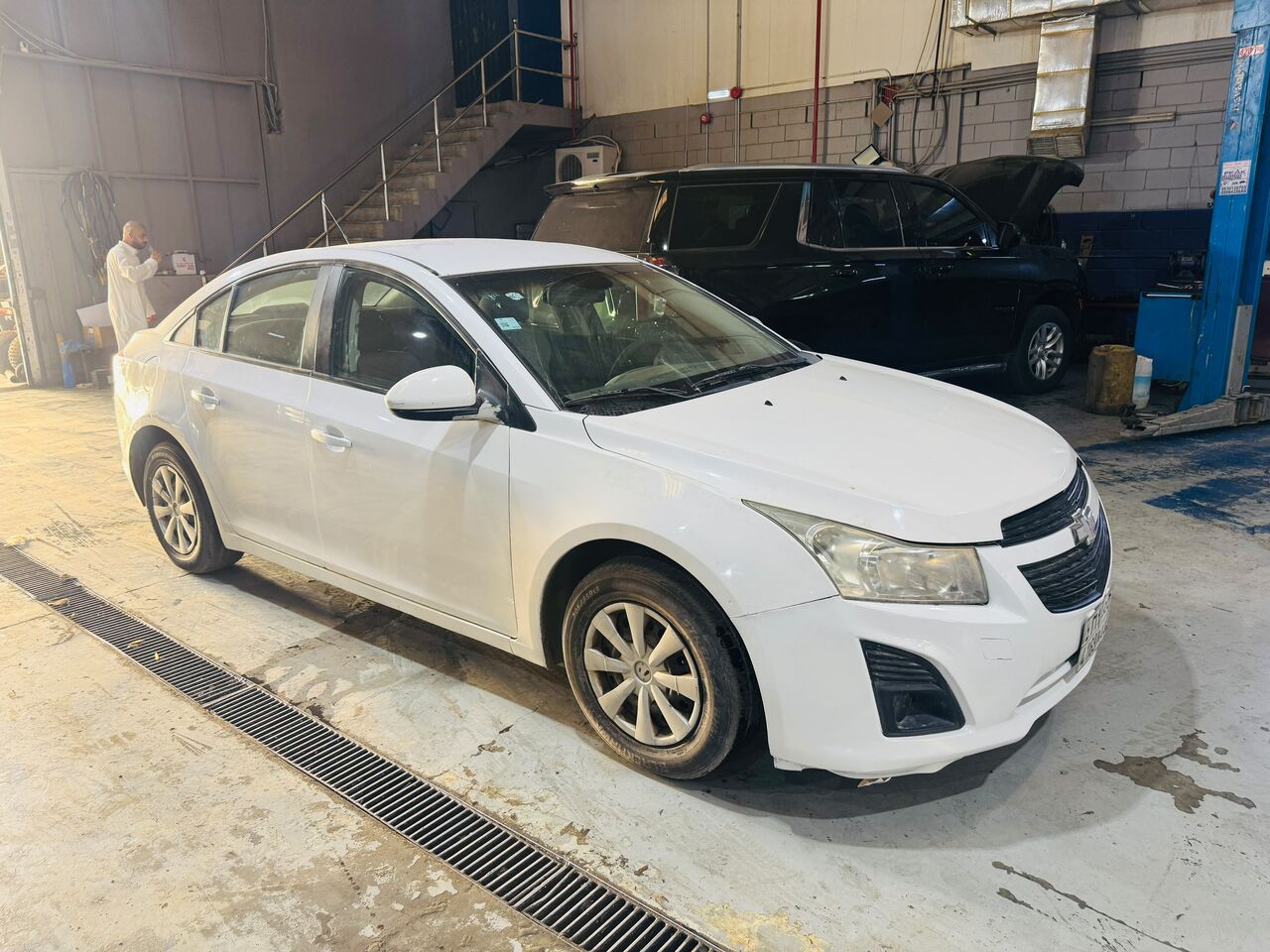 Riyadh, Vehicles, Cars & Trucks , SAR 13000,  Chevrolet Cruze 2013 LS (121,000KM) White,  2013,  Automatic,  121000 KM,  Chevrolet Cruze  LS