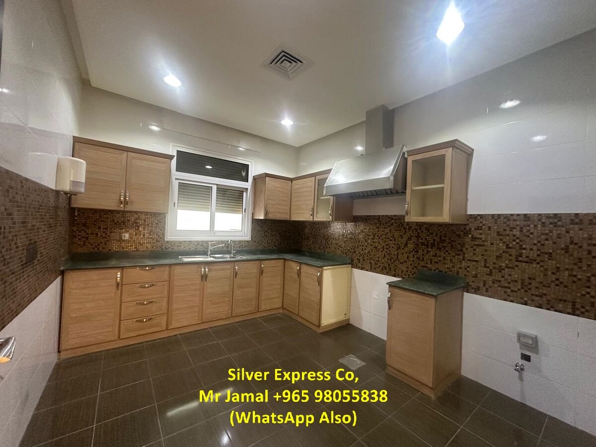 Kuwait City, Apartments, Flats, Houses & Villas, KWD 600/month,  3 BR,  200 Sq. Meter,  Beautiful 3 Bedroom Apartment With Balcony For Rent In Siddeeq.