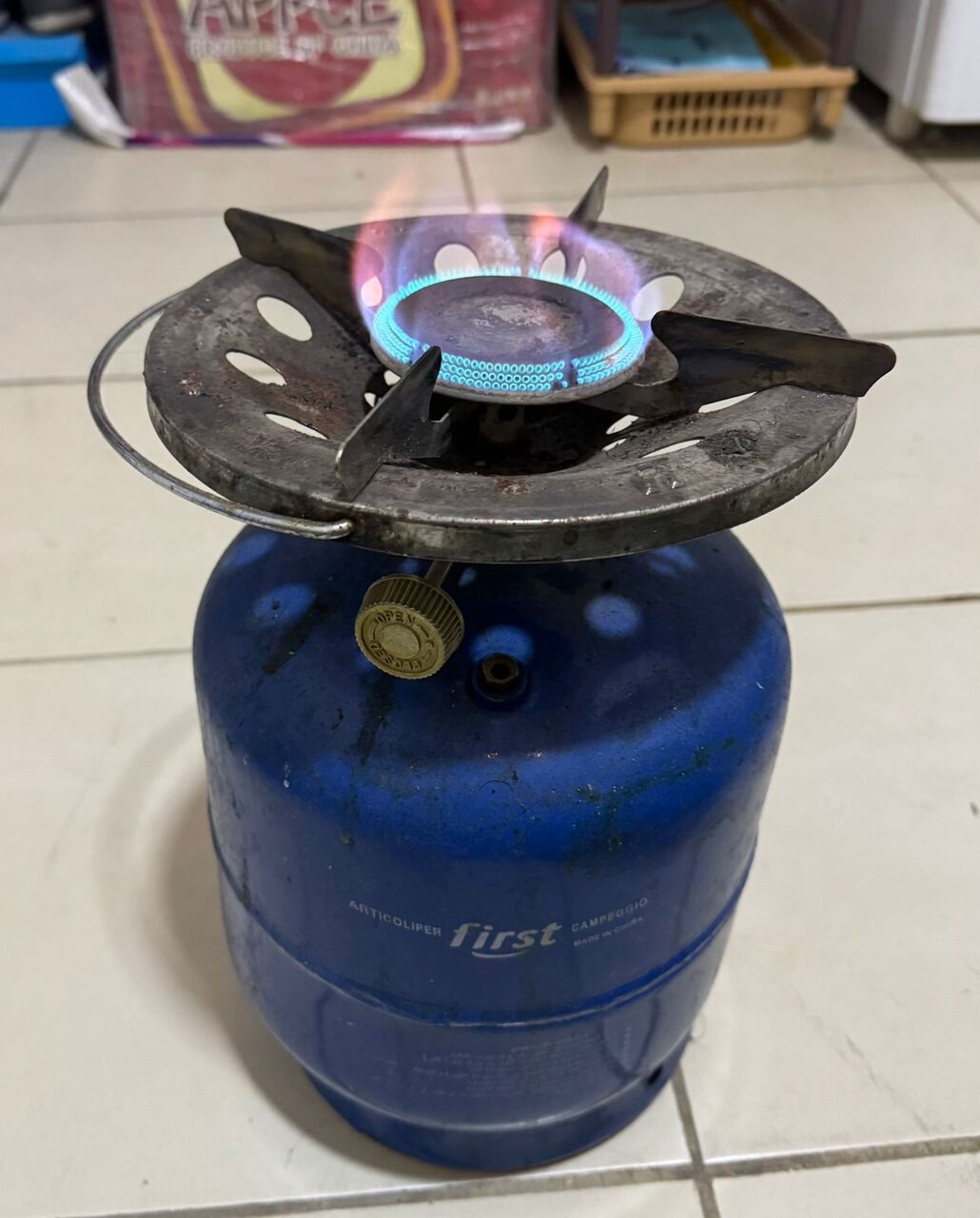 Jubail, Appliances, SAR 50,  Portable Camping Refilable Gas Cylinder With Removable Stove On Top