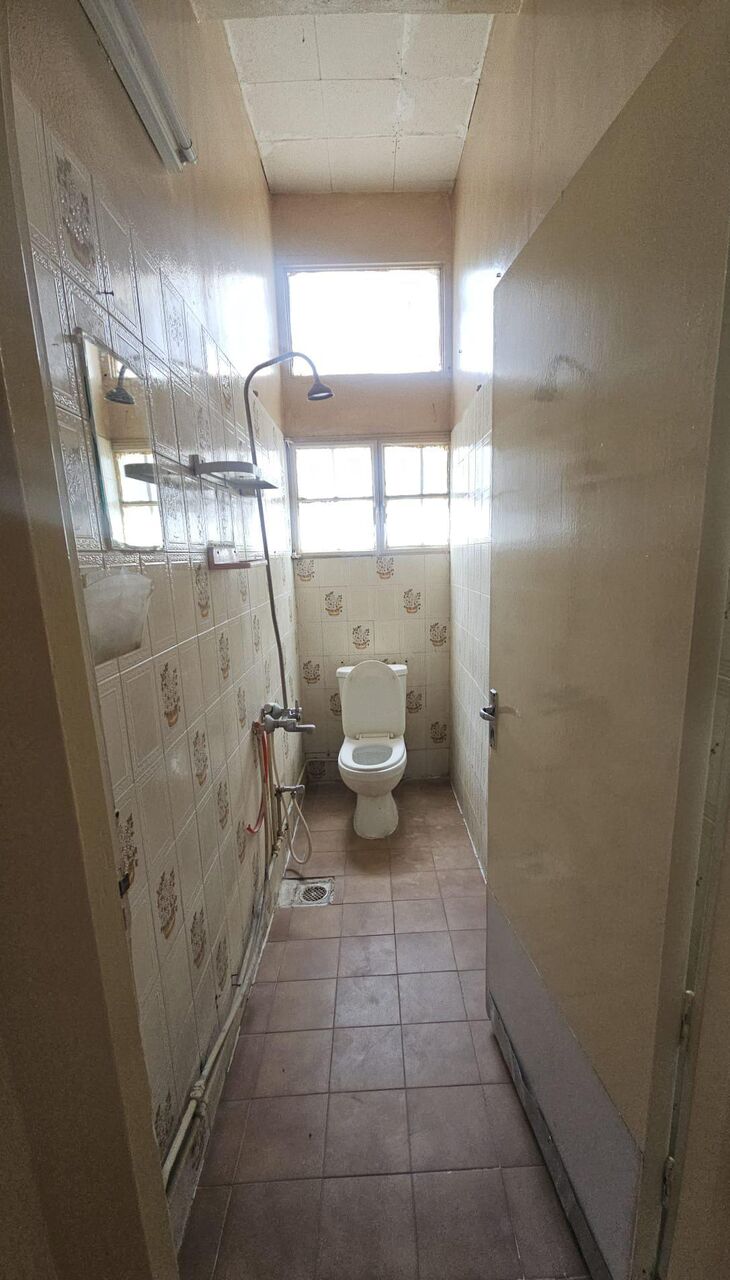 Salmaniya, Apartments, Flats, Houses & Villas, BHD 100/month,  1 BR,  1 Bedroom Unfurnished Flat For Rent Without Ewa