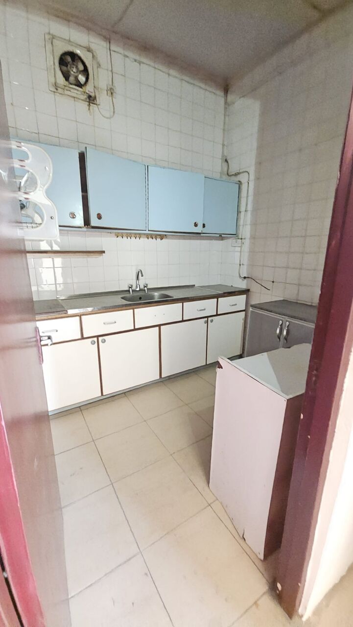 Salmaniya, Apartments, Flats, Houses & Villas, BHD 150/month,  2 BR,  2 Bedroom Unfurnished Flat For Rent Without Ewa