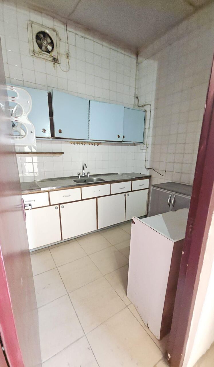 Salmaniya, Apartments, Flats, Houses & Villas, BHD 150/month,  2 BR,  2 Bedroom Unfurnished Flat For Rent Without Ewa