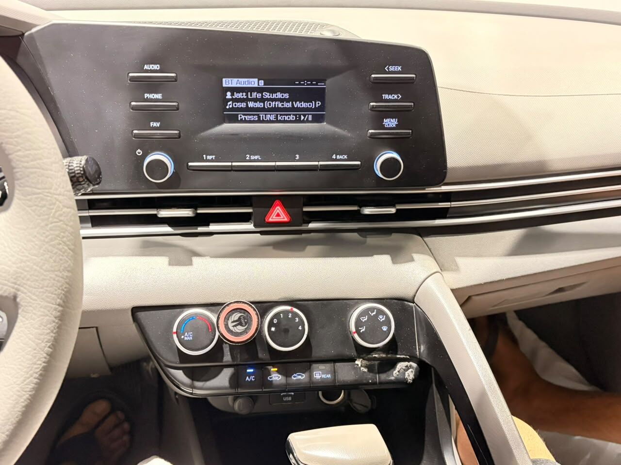 Riyadh, Vehicles, Cars & Trucks , SAR 35500,  Hyundai Elantra N Line,  2021,  Automatic,  256000 KM,  SELLING MY HYUNDAI ELENTRA (SMART)  (MINT CONDITION)