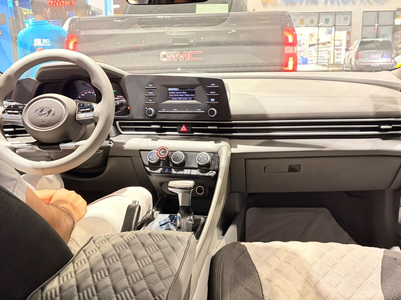 Riyadh, Vehicles, Cars & Trucks , SAR 35500,  Hyundai Elantra N Line,  2021,  Automatic,  256000 KM,  SELLING MY HYUNDAI ELENTRA (SMART)  (MINT CONDITION)