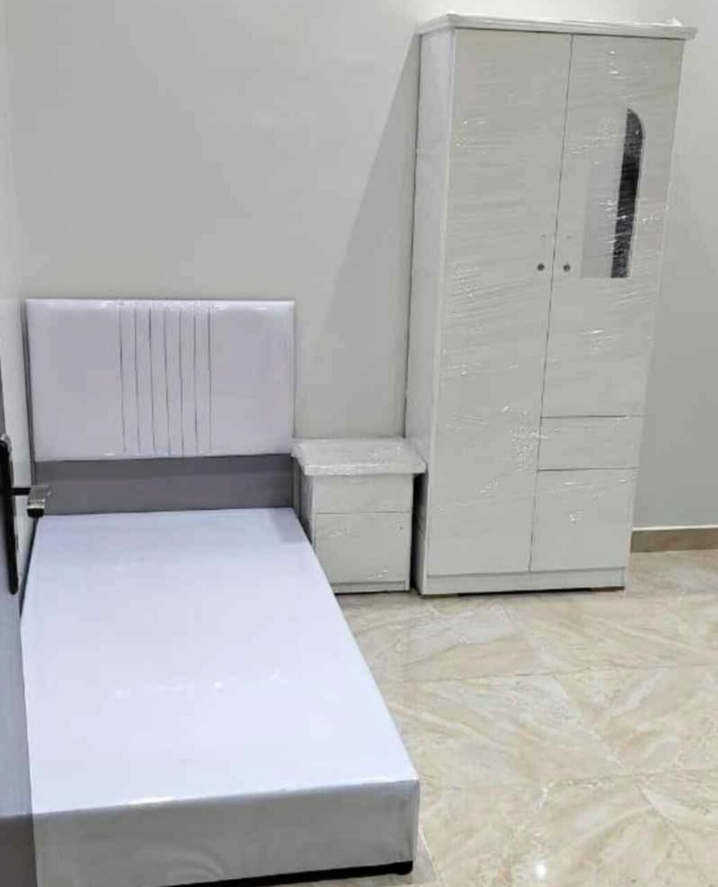 Riyadh, Household Items, SAR 25,  Beds & Cabinets Available At Sarim Furniture &ndash; Riyadh