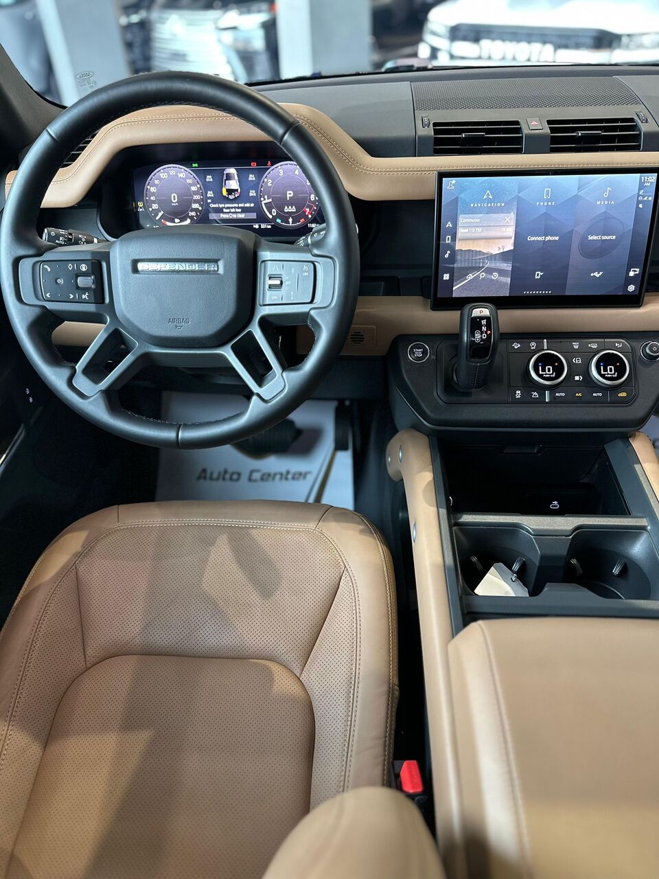 Riffa, Vehicles, Cars & Trucks , BHD 33500,  LAND ROVER DEFENDER P300 X-DYNAMIC SE V4 2025 BLACK,  2025,  Automatic,  22000 KM,