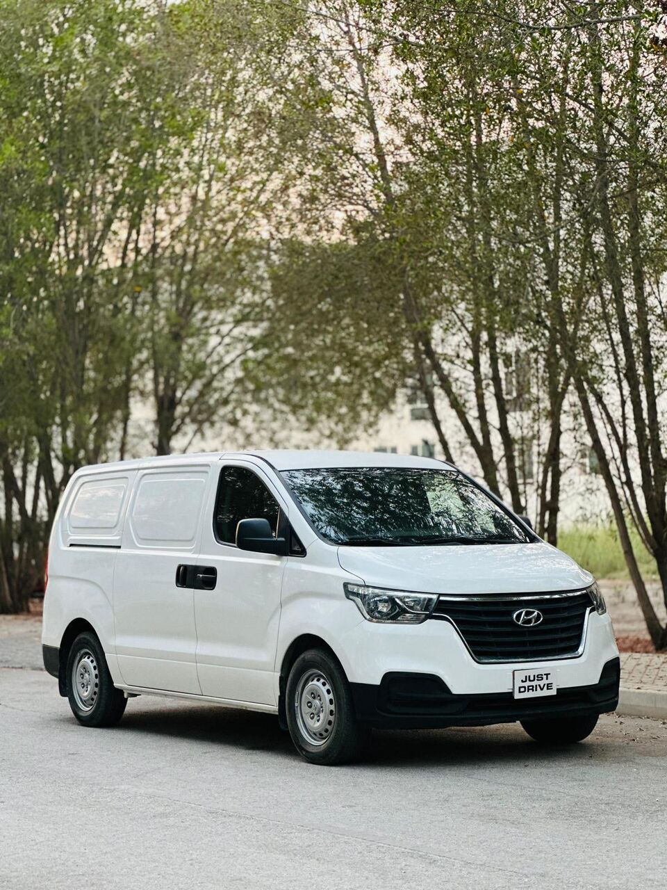 Segaya, Vehicles, Cars & Trucks , BHD 4650,  Hyundai H1,  2019,  Automatic,  220000 KM,    MODEL CARGO VAN CALL OR WHATSAPP ON 35400768 ,33665080