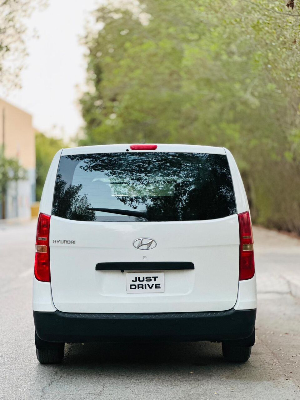 Segaya, Vehicles, Cars & Trucks , BHD 4650,  Hyundai H1,  2019,  Automatic,  220000 KM,    MODEL CARGO VAN CALL OR WHATSAPP ON 35400768 ,33665080