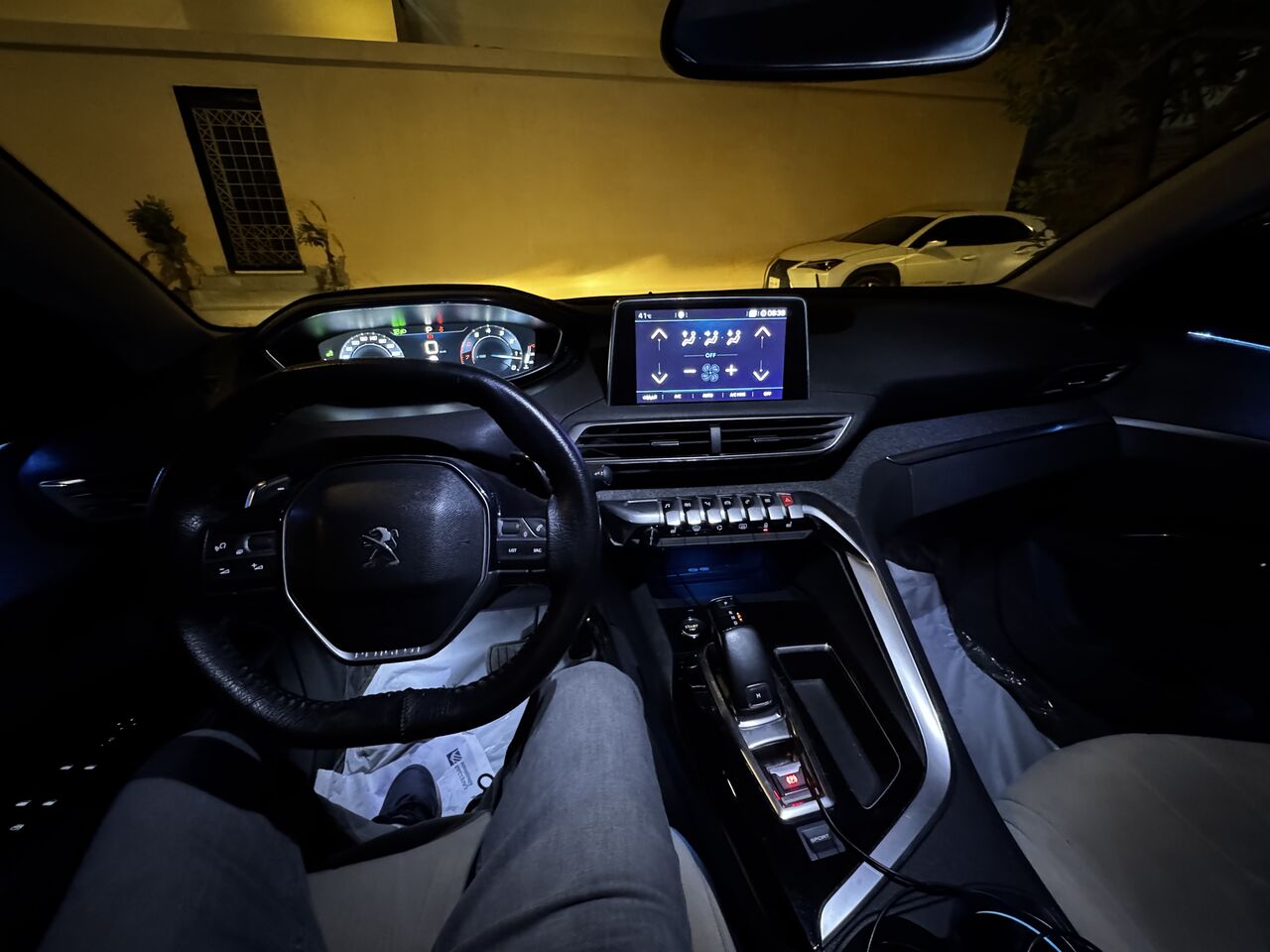 Riyadh, Vehicles, Cars & Trucks , SAR 68,  Peugeot 5008,  2019,  Automatic,  52000 KM,   Allure