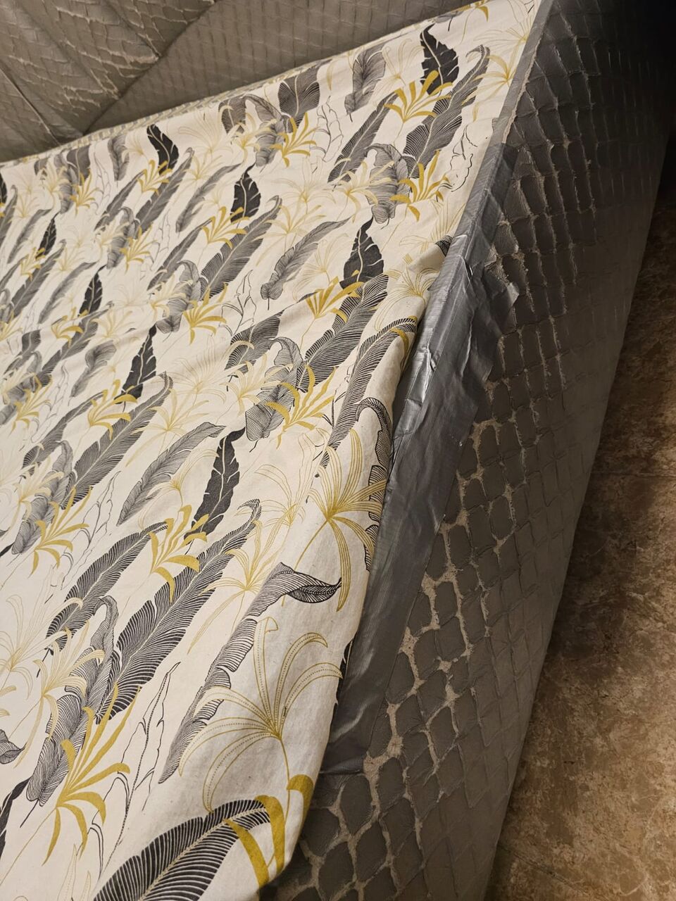 Dammam, Furniture, SAR 1,  Solid Wood Super King Size Bed - Needs Repair