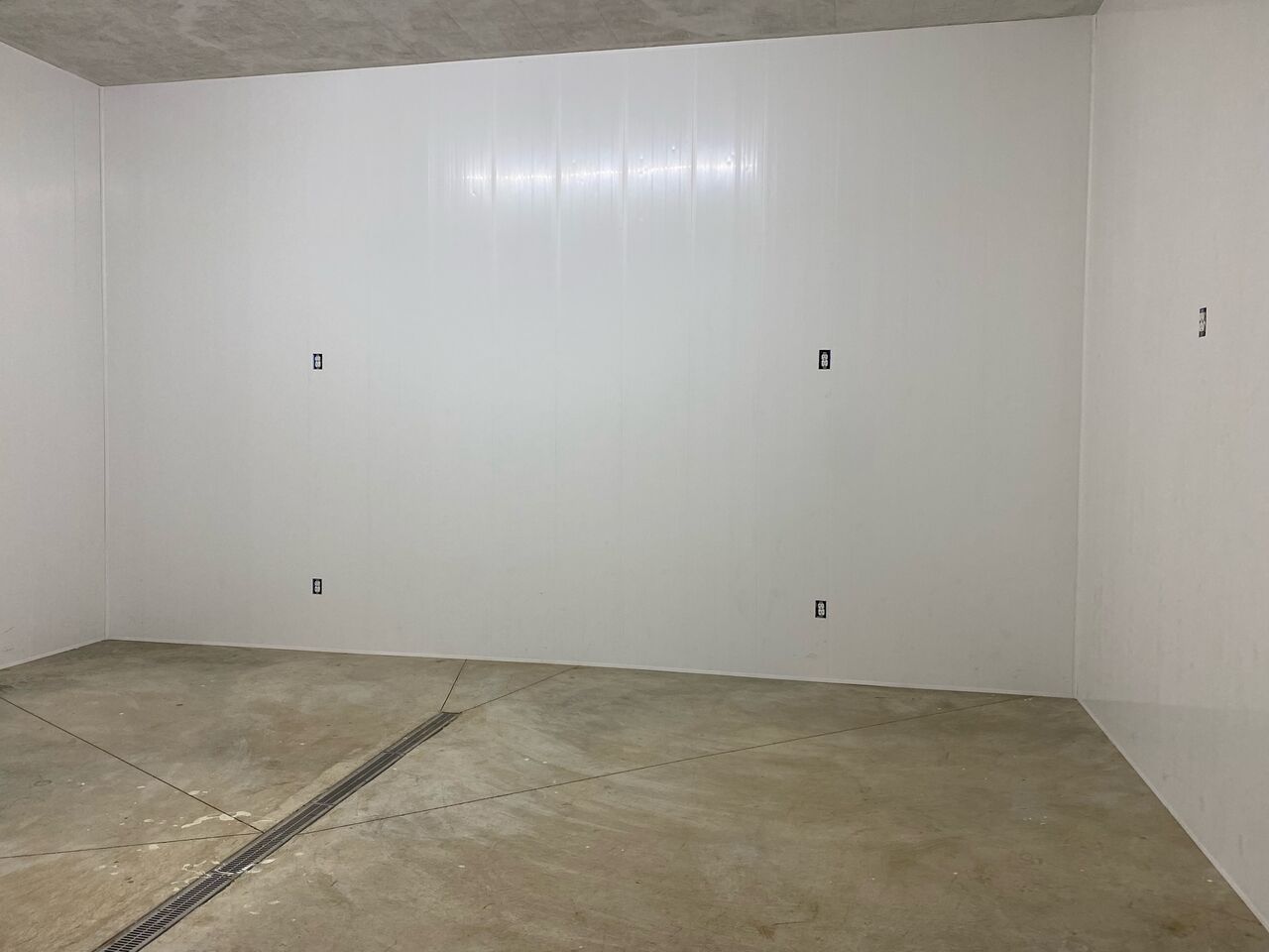 New York, Real Estate, PVC Meat Packaging Wall Panels Designed For Washdown Environments
