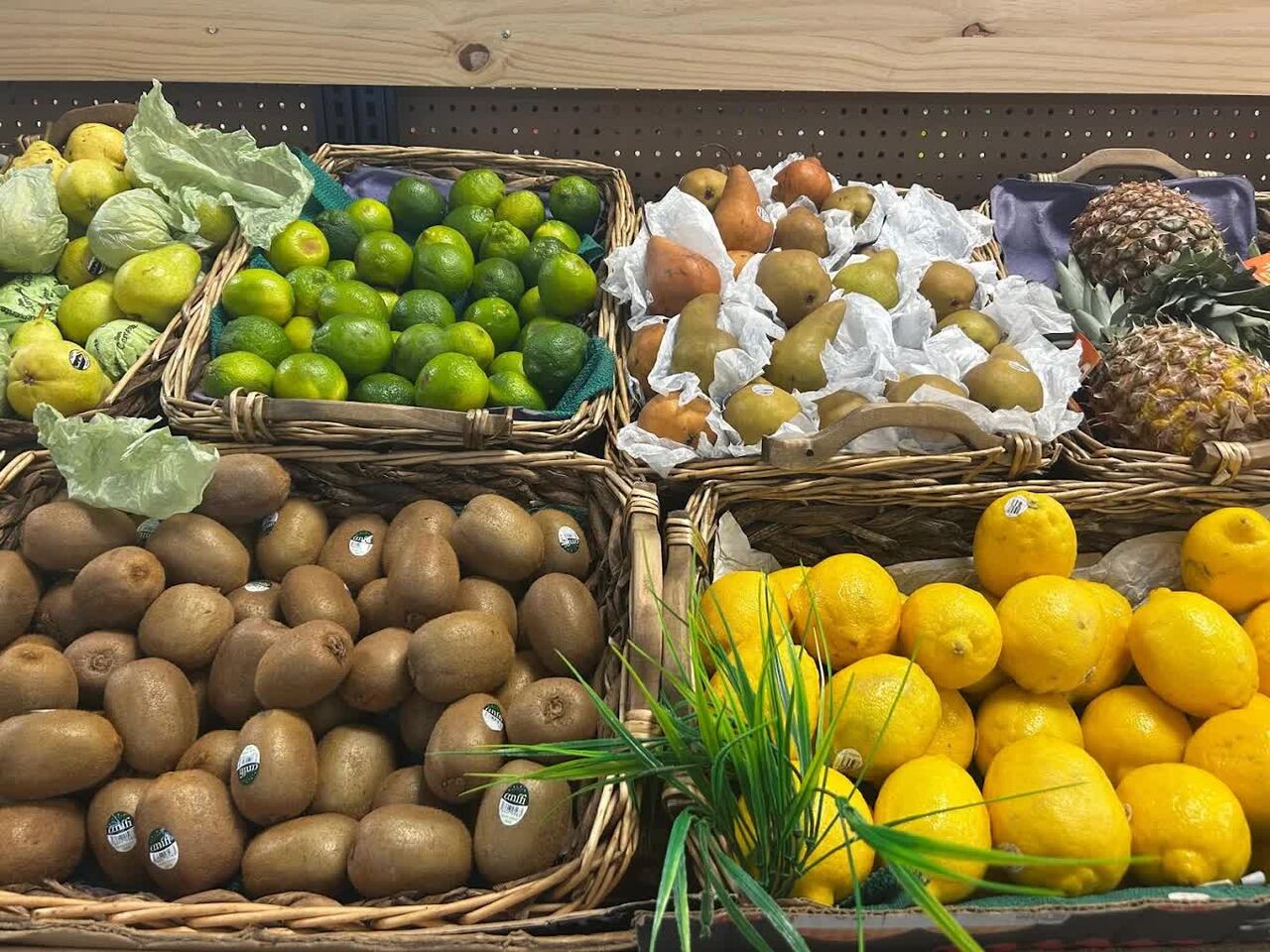 Montreal, Food & Drink, Fruit And Vegetable Store In Montreal